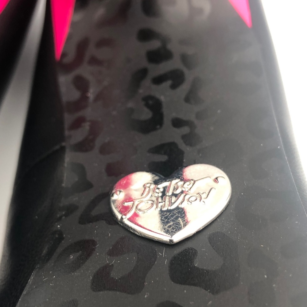 Betsey Johnson Carmindy Black and Pink High Heels Leather Upper NIB - Picture 8 of 15